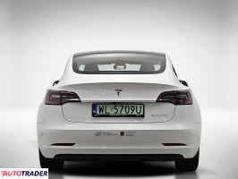 Tesla Model 3 2023 372 KM
