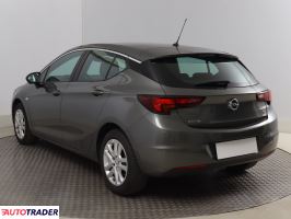 Opel Astra 2019 1.4 123 KM