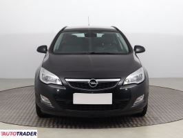 Opel Astra - zobacz ofertę
