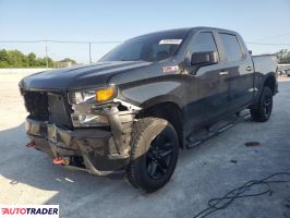 Chevrolet Silverado 2019 4
