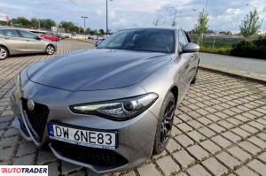 Alfa Romeo Giulia 2021 2 280 KM Alfa Romeo Giulia 2021 2 280 KM