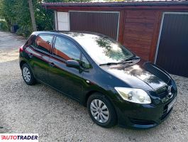 Toyota Auris 2007 1.4 97 KM