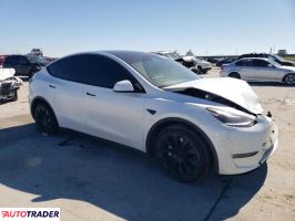 Tesla Model Y 2023 Tesla Model Y 2023