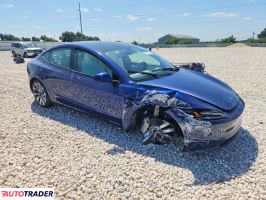 Tesla Model 3 2025