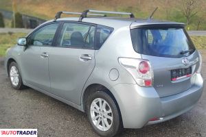 Toyota Verso 2011 2.0 126 KM