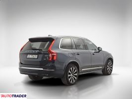 Volvo XC90 2022 2.0 235 KM