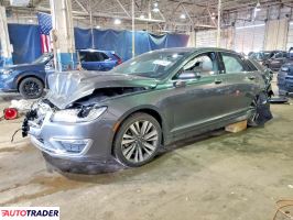 Lincoln MKZ - zobacz ofertę