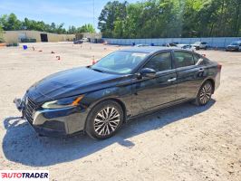 Nissan Altima - zobacz ofertę