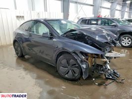 Tesla Model Y 2026