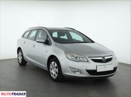 Opel Astra 2011 1.7 108 KM