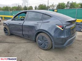 Tesla Model Y 2026