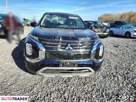 Mitsubishi Outlander 2023 2