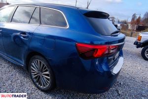 Toyota Avensis 2015 2.0 143 KM