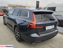 Volvo V60 2019 2.0 150 KM