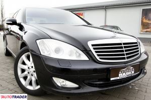 Mercedes S-klasa 2006 5.5 387 KM