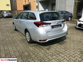 Toyota Auris 2017 1.4 90 KM Toyota Auris 2017 1.4 90 KM