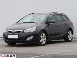 Opel Astra 2012 1.7 123 KM