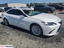 Lexus ES 2019 3