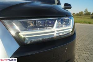 Audi Q7 2018 3.0 231 KM