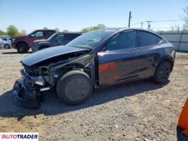 Tesla Model Y 2026