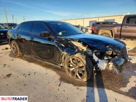 Chrysler 300C 2023 3