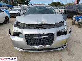 Chrysler 300C 2021 3