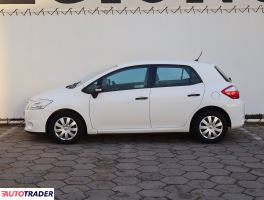 Toyota Auris 2010 1.4 88 KM