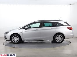 Opel Astra 2020 1.2 143 KM