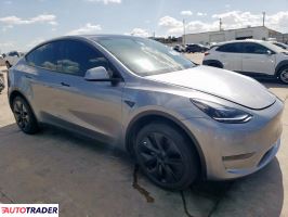 Tesla Model Y 2024 Tesla Model Y 2024