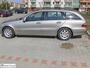 Mercedes 220 2004 2.1 150 KM Mercedes 220 2004 2.1 150 KM