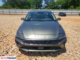 Hyundai Elantra 2025 1