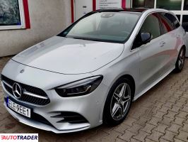 Mercedes B-klasa 2019 2.0 150 KM