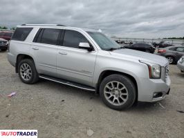 GMC Yukon 2019 6