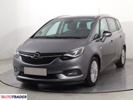 Opel Zafira 2018 1.4 138 KM