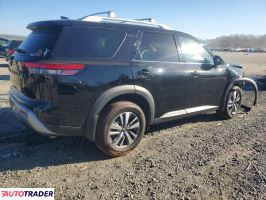 Nissan Pathfinder 2023 3