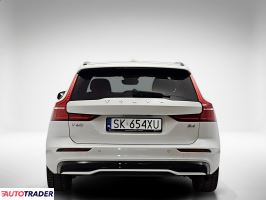 Volvo V60 2023 2.0 197 KM