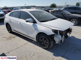 Hyundai IONIQ Hybrid 2018 1