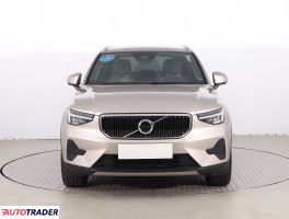 Volvo XC40 2023 1.5 127 KM