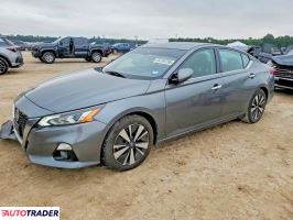 Nissan Altima - zobacz ofertę