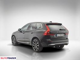 Volvo XC60 2023 2.0 197 KM