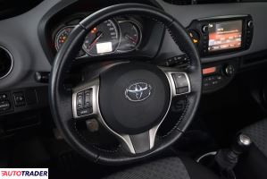 Toyota Yaris 2014 1.3 99 KM