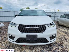 Chrysler Pacifica 2025 3