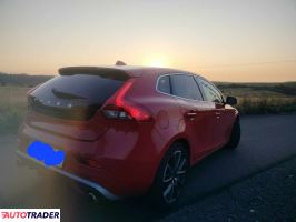 Volvo V40 2015 2.0 120 KM