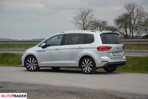 Volkswagen Touran 2017 1.6 116 KM Volkswagen Touran 2017 1.6 116 KM