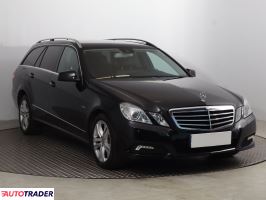 Mercedes E-klasa 2010 1.8 201 KM Mercedes E-klasa 2010 1.8 201 KM