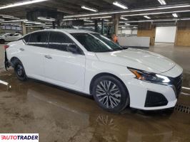 Nissan Altima 2025 2