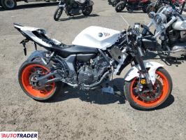 Yamaha YZF 2023 Yamaha YZF 2023