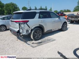 Nissan Pathfinder 2022 3
