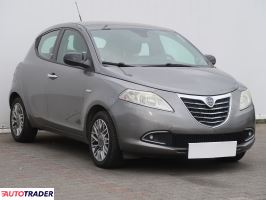 Lancia Ypsilon 2012 1.2 68 KM