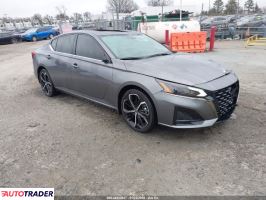 Nissan Altima - zobacz ofertę